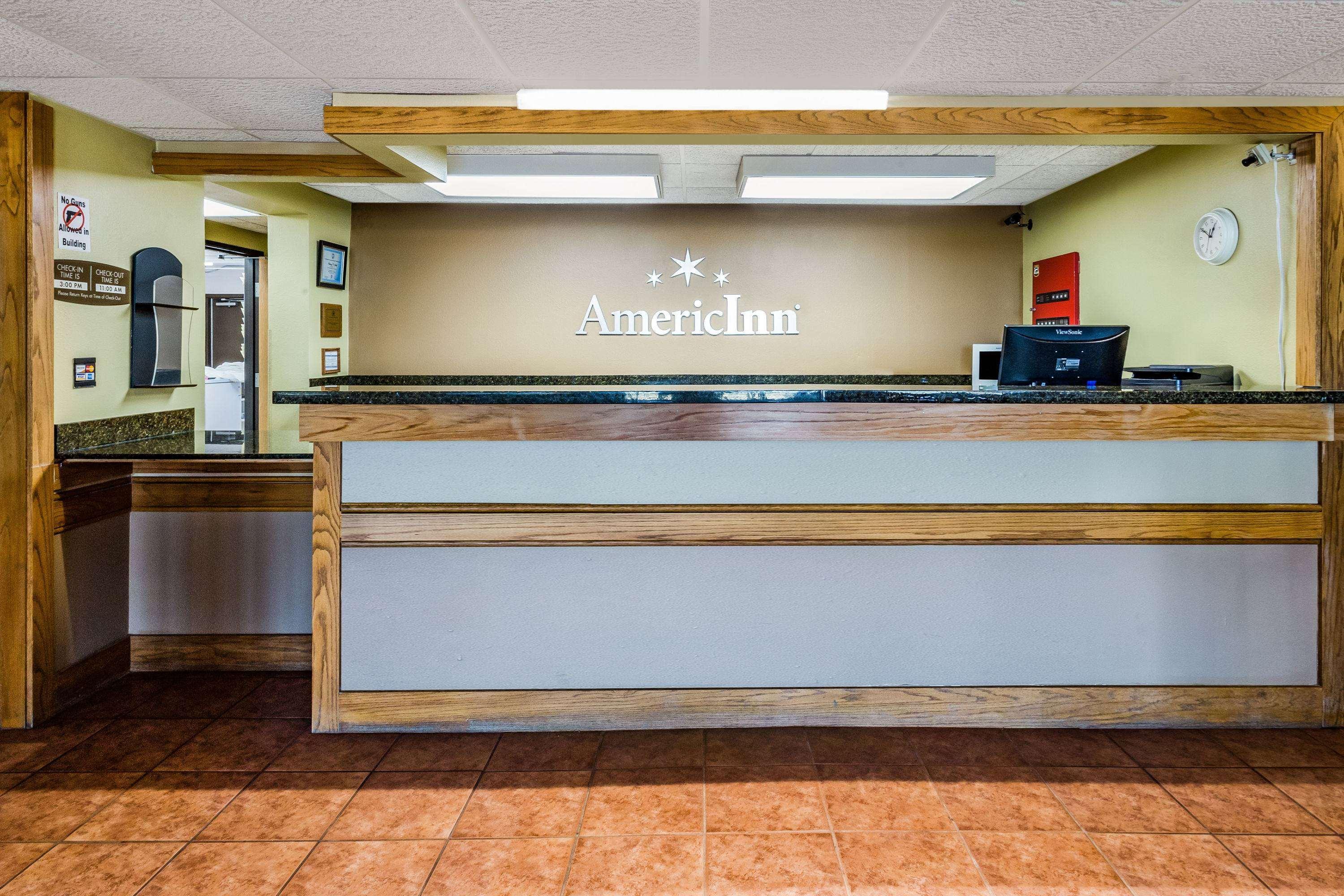 Americinn By Wyndham Blue Earth Екстериор снимка